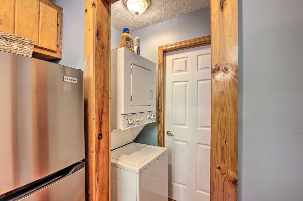 Bumblebee Cottage Murphy Retreat With Hot Tub Salem Exteriör bild